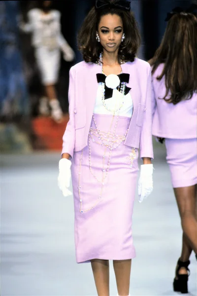 Look 12